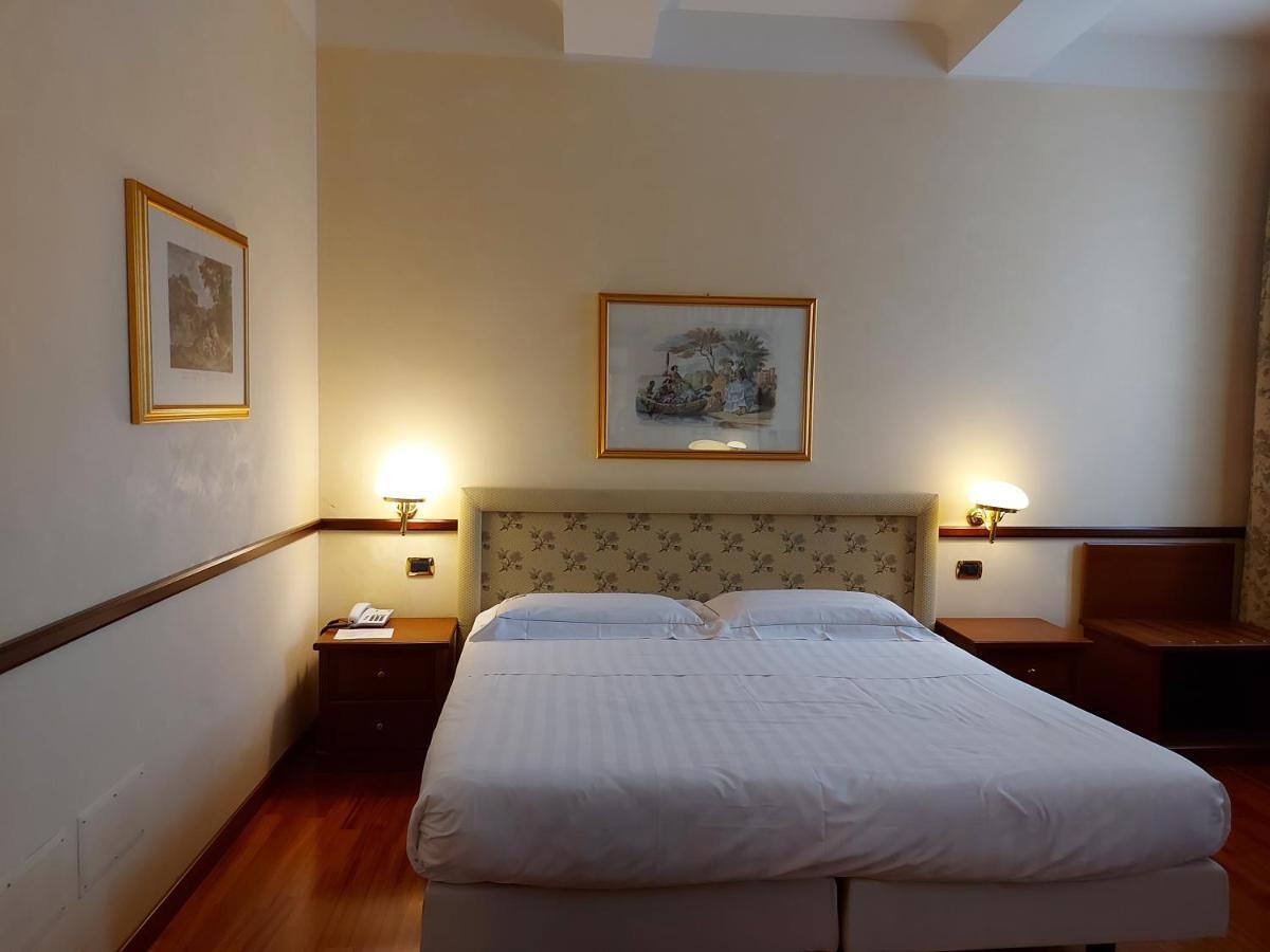Phi Hotel Dei Medaglioni Correggio Zewnętrze zdjęcie